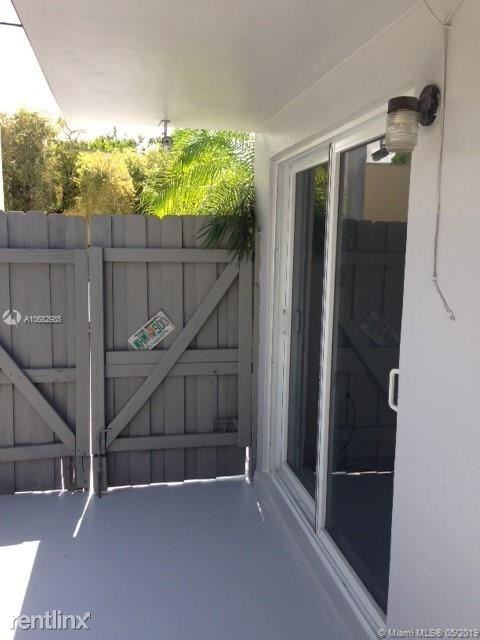 2860 SW 32nd Ave - Photo 2 of 7