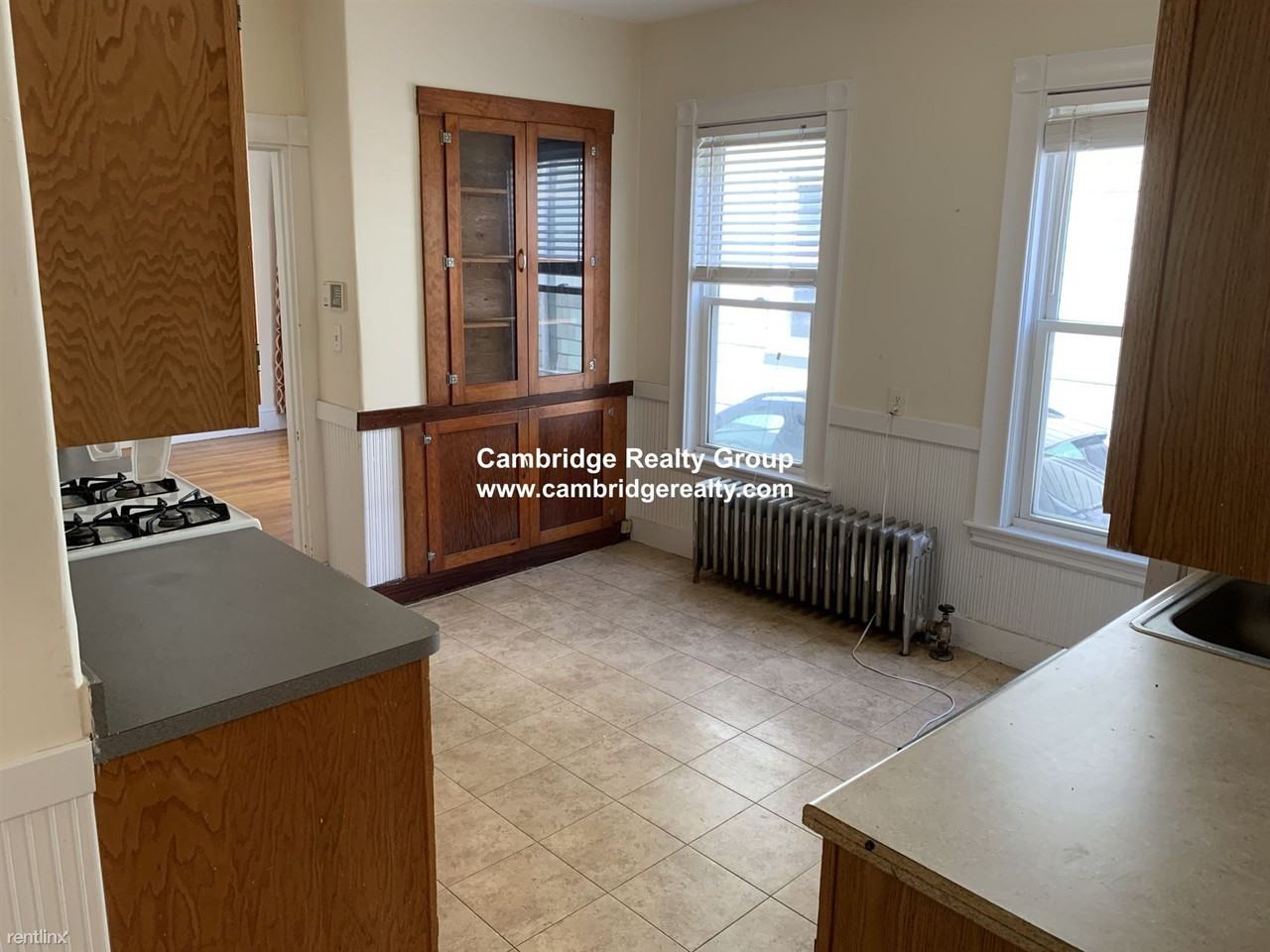 346 Summer St - Photo 3 of 13