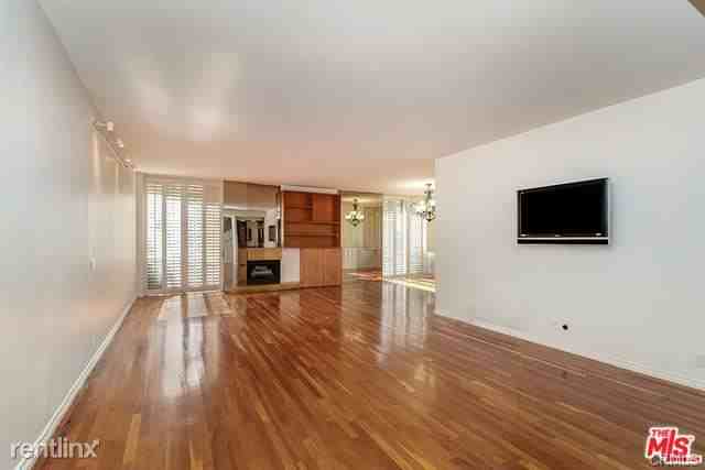 211 S Spalding Dr - Photo 2 of 10