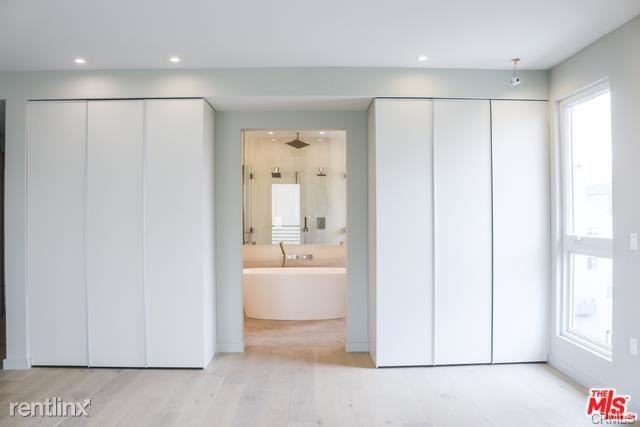 1621 Malcolm Ave - Photo 2 of 8