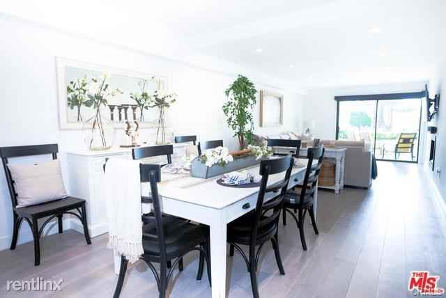 311 Ocean Ave - Photo 2 of 10