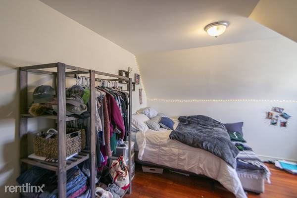 3215 Summer St - Photo 3 of 21