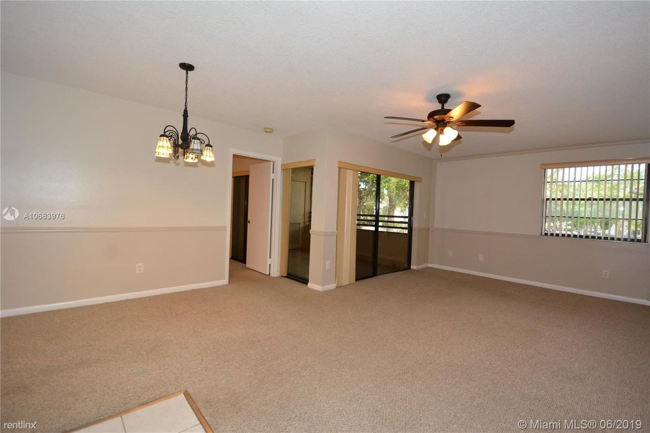 11931 NW 11th St - Photo 3 of 16