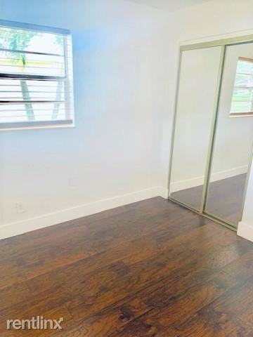 2821 Duke Ln - Photo 2 of 10