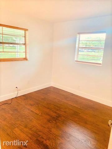 2821 Duke Ln - Photo 3 of 10