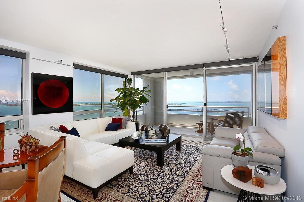 The Palace - Photo 3 of 10