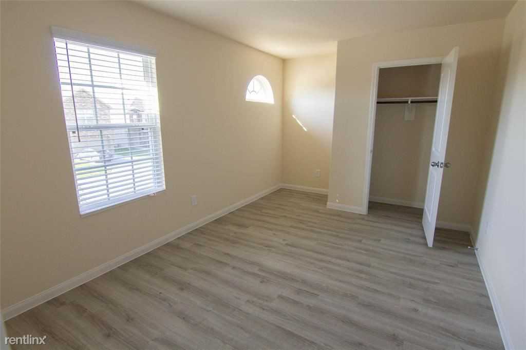 4150 4150 - Photo 3 of 9