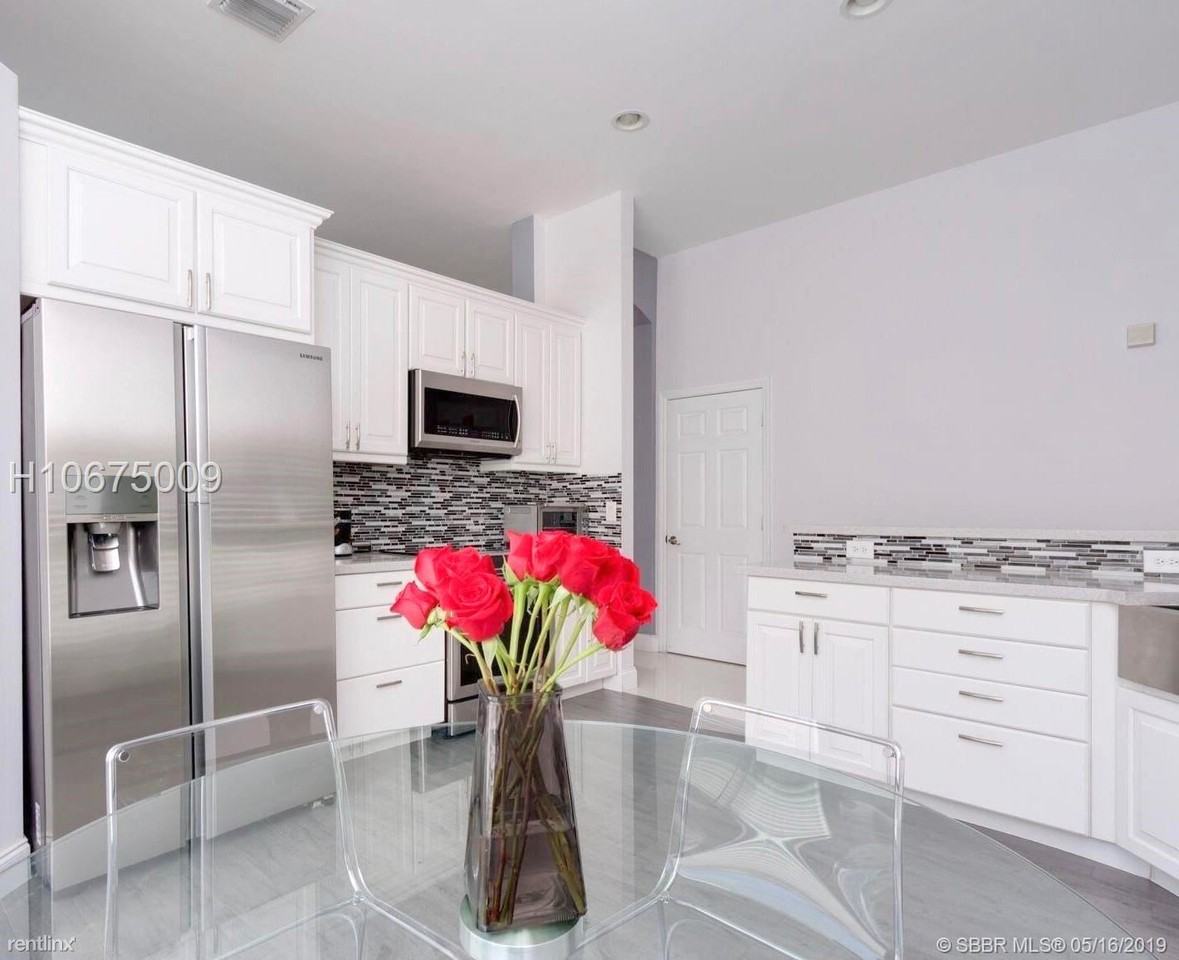 14272 NW 18th Ct - Photo 2 of 23