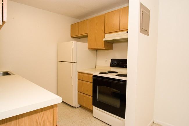 Westminster Ridge Apartments - Photo 3 of 5