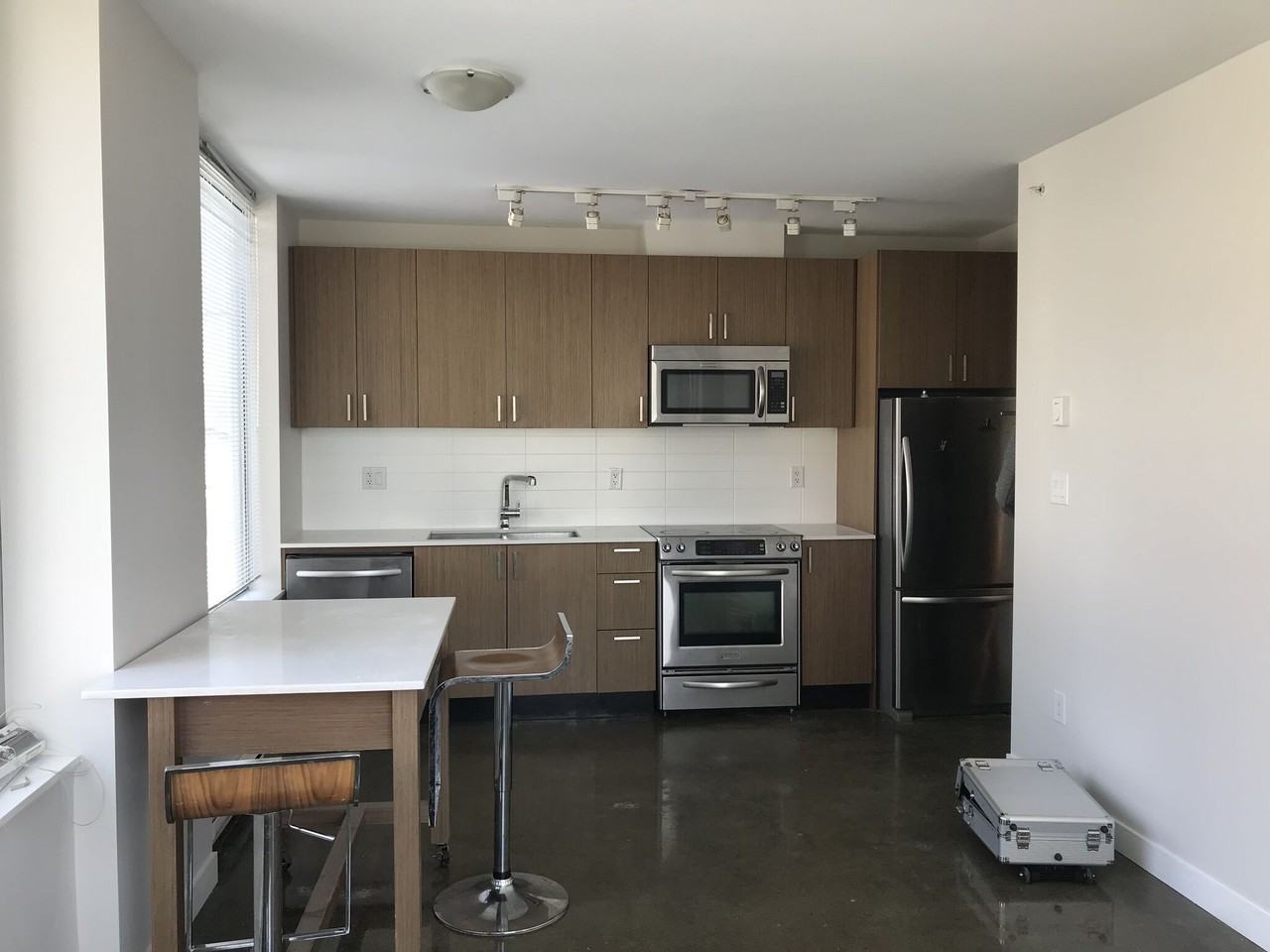 221 Union Street ##407