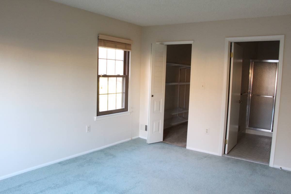 269 English Place - Photo 2 of 11