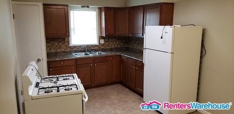 6619 N 77th St - Photo 2 of 7