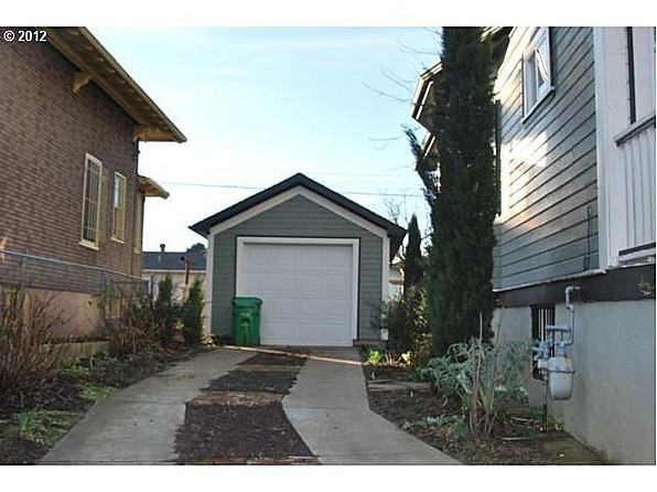 3915 North Vancouver Avenue #A - Photo 2 of 9