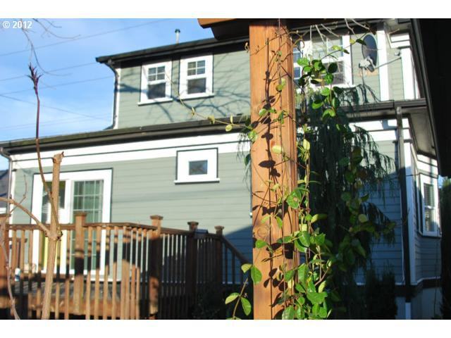 3915 North Vancouver Avenue #A - Photo 3 of 9