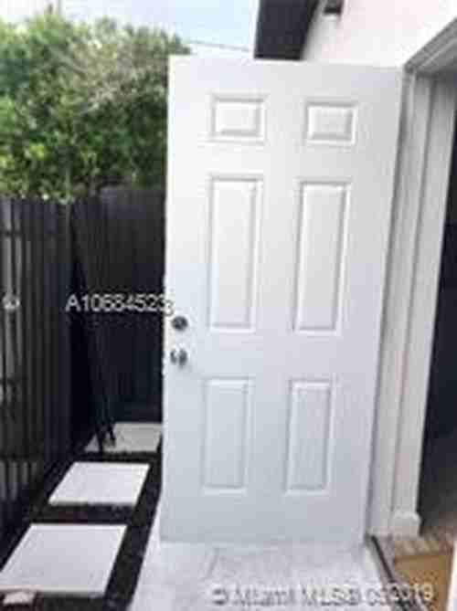 13847 Jackson St #1 - Photo 3 of 8