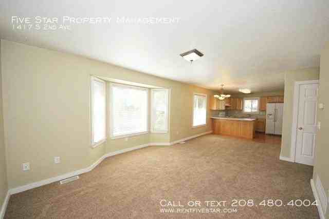 1417 S 2nd Ave - Photo 2 of 15