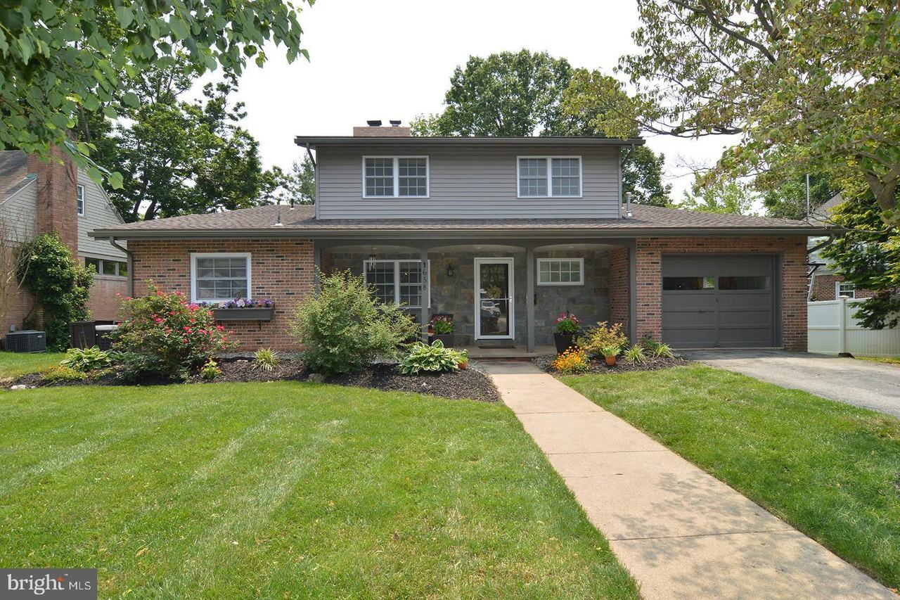 1658 Dauphin Ave - Photo 2 of 37