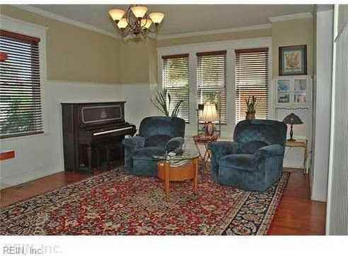 2622 Chesterfield Blvd - Photo 3 of 8