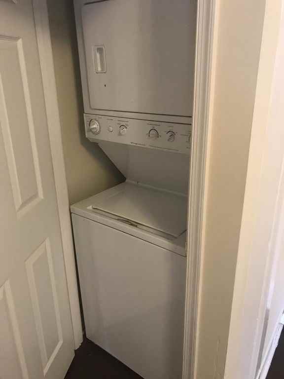 2420 Barton Ave - Photo 2 of 8