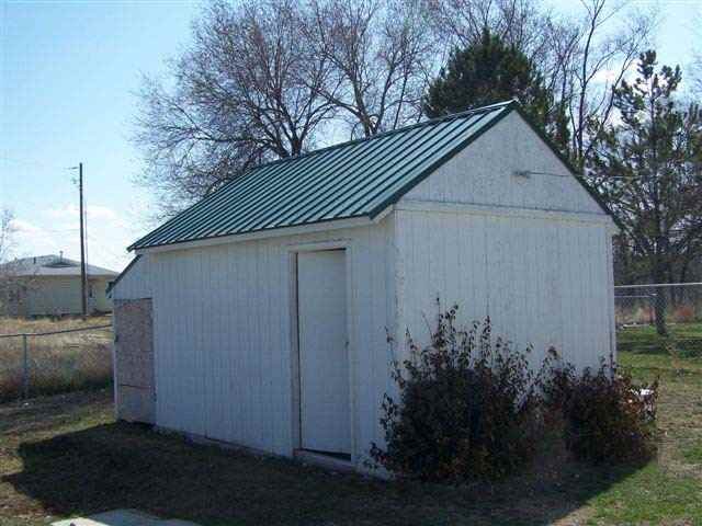 179 Bracken St S - Photo 3 of 8