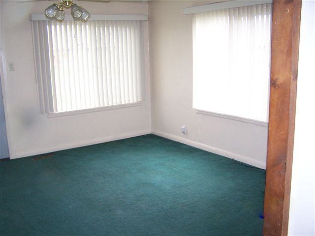 179 Bracken St S - Photo 4 of 8