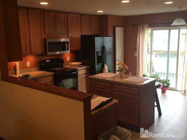 887 Ledgestone Dr - Photo 3 of 5