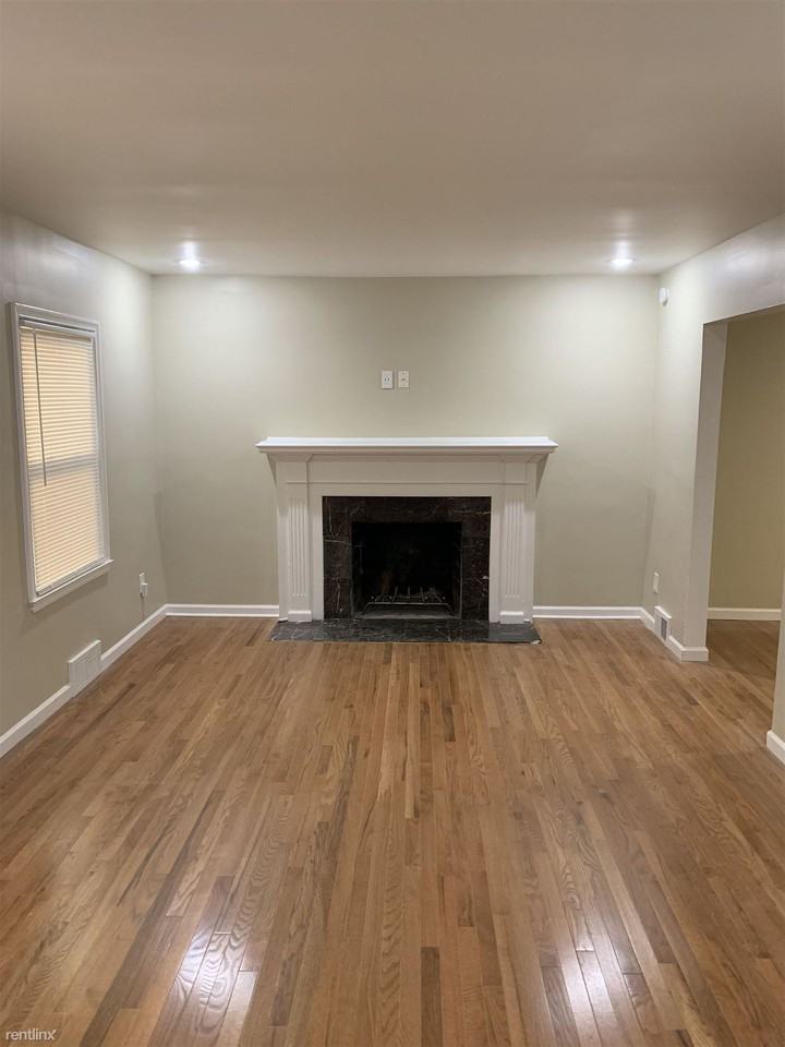 Warren and Evergreen - Photo 3 of 11