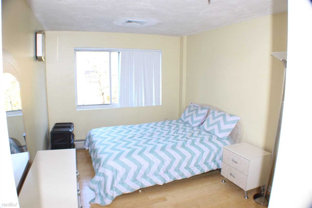 230 Willard St - Photo 3 of 9