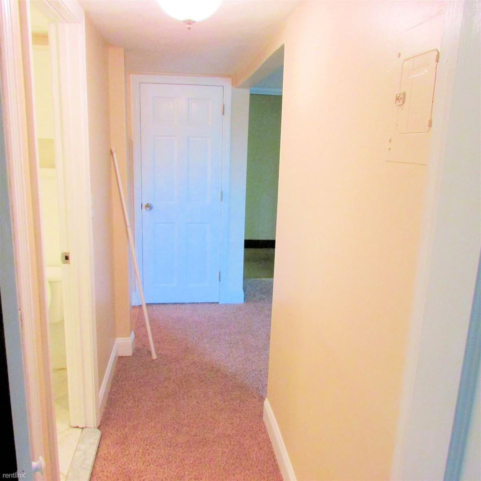 42 West St - Photo 3 of 6