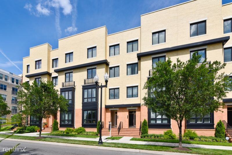 2409 Richmond Hwy 101 - Photo 2 of 25