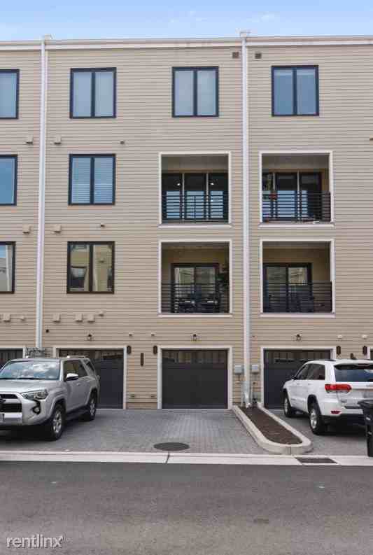 2409 Richmond Hwy 101 - Photo 3 of 25