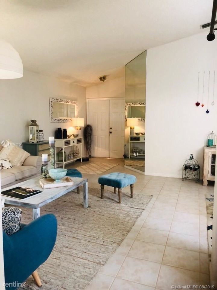 32 Gables Blvd - Photo 3 of 11