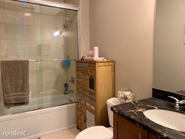 239 E Chicago St - Photo 3 of 12