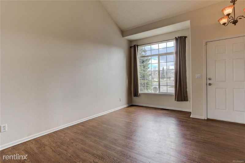 5501 S Yakima St - Photo 2 of 28