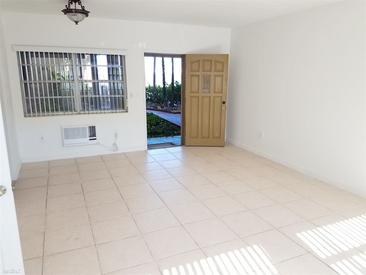 7945 East Dr - Photo 2 of 9