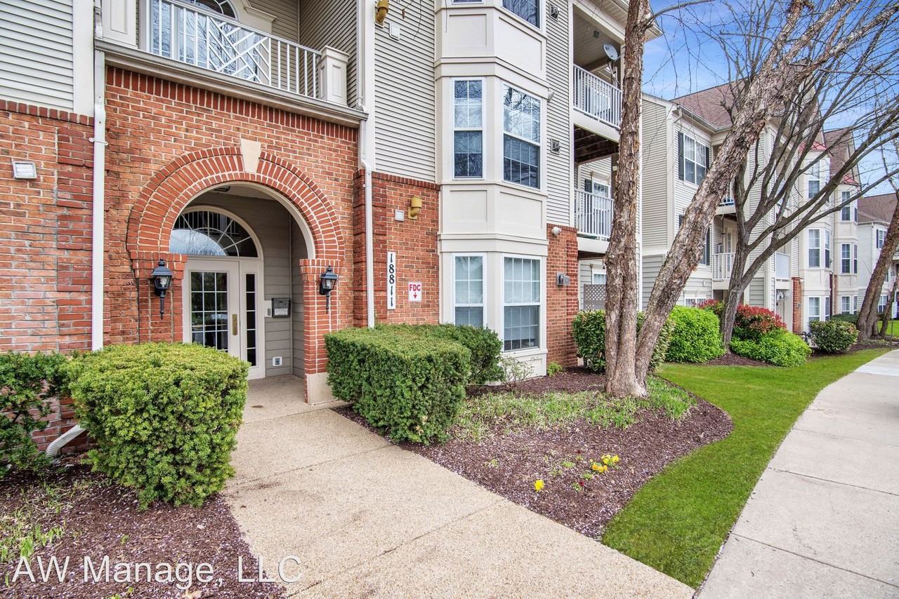 18811 Sparkling Water Drive - Photo 3 of 35