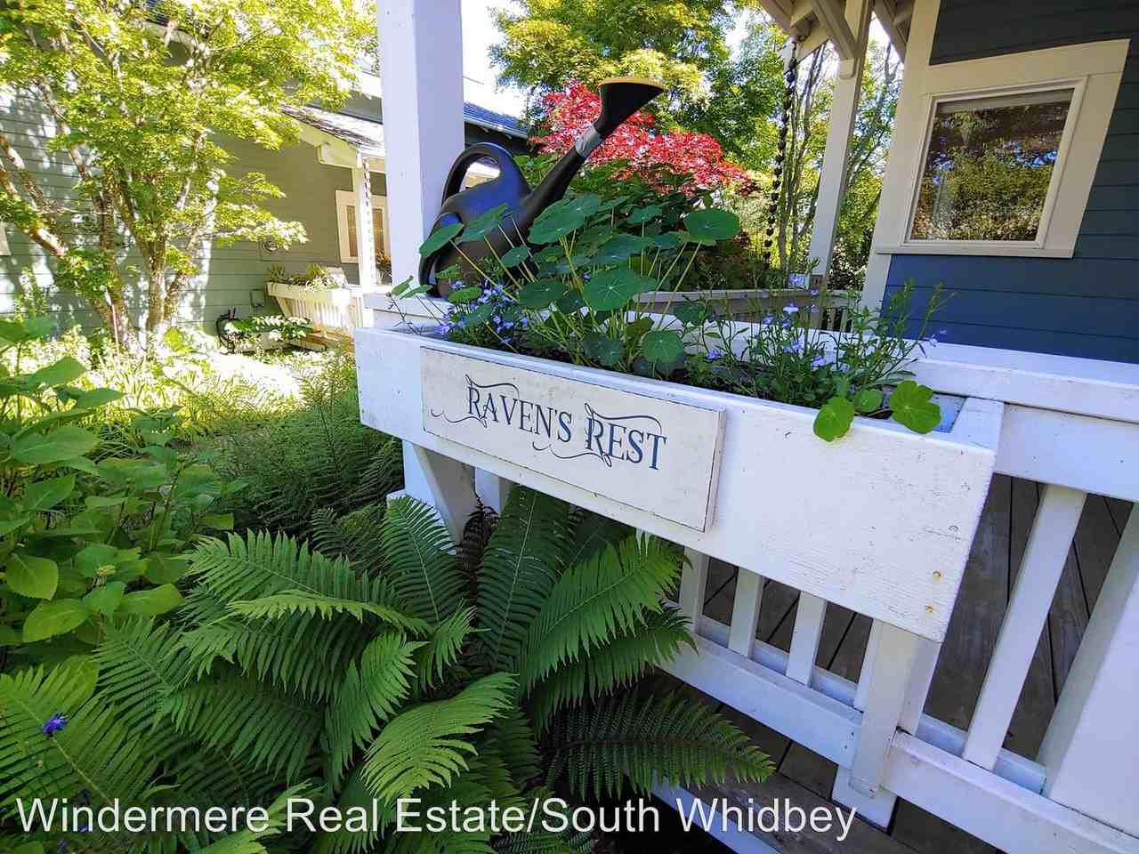 370 Cottage Ln - Photo 2 of 29