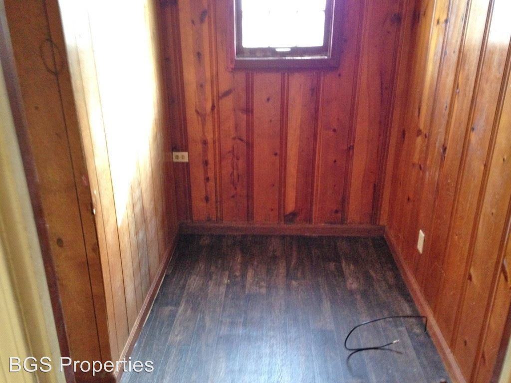 131 Washington St - Photo 3 of 7