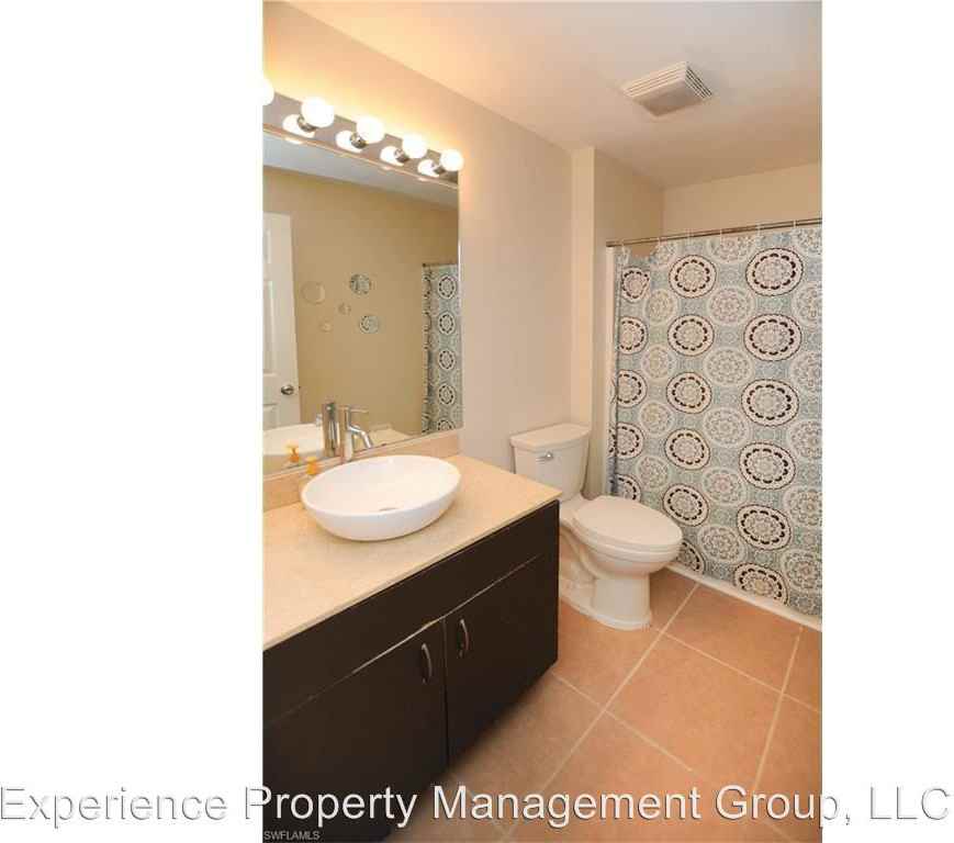 1804 Ne 21st St - Photo 3 of 5