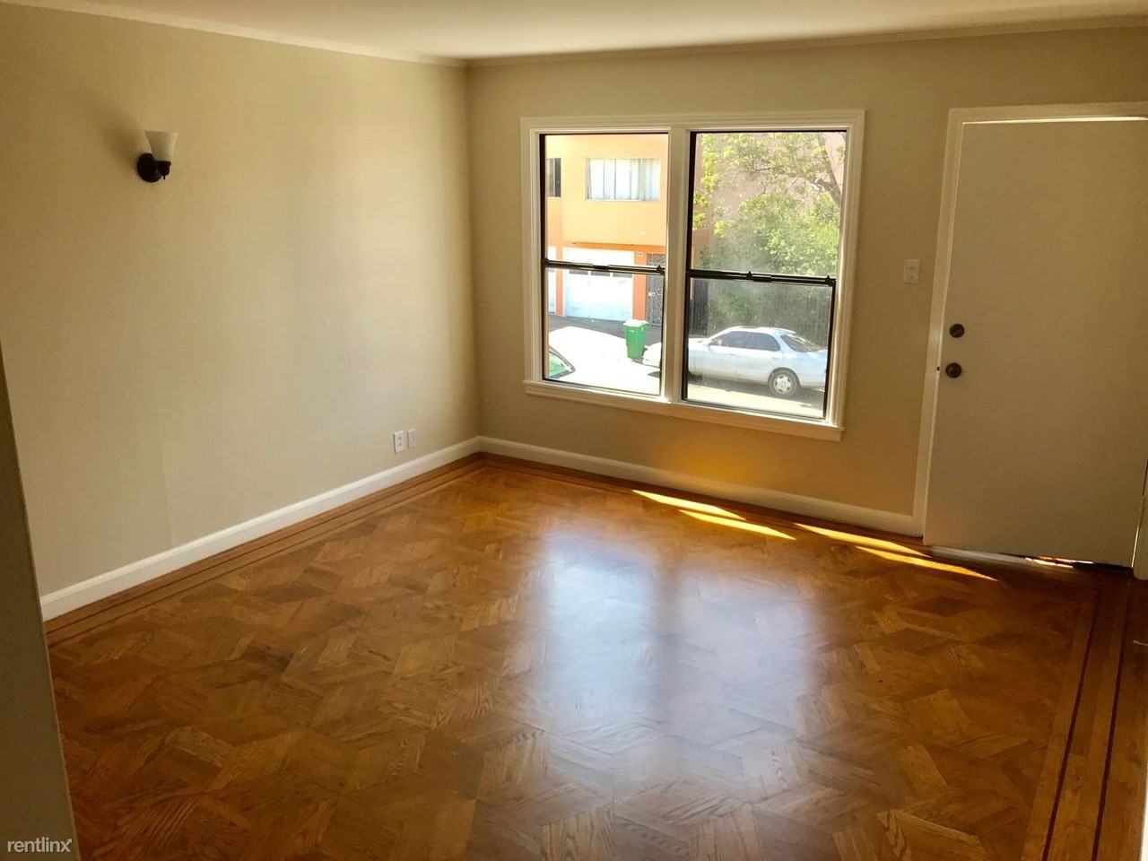 488 Campbell Ave - Photo 2 of 24