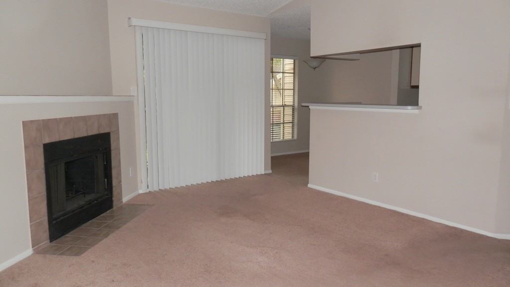 8653 Mallard Reserve Dr - Photo 3 of 11