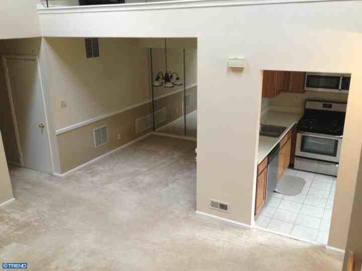 1004 Aberdeen Ln - Photo 2 of 17