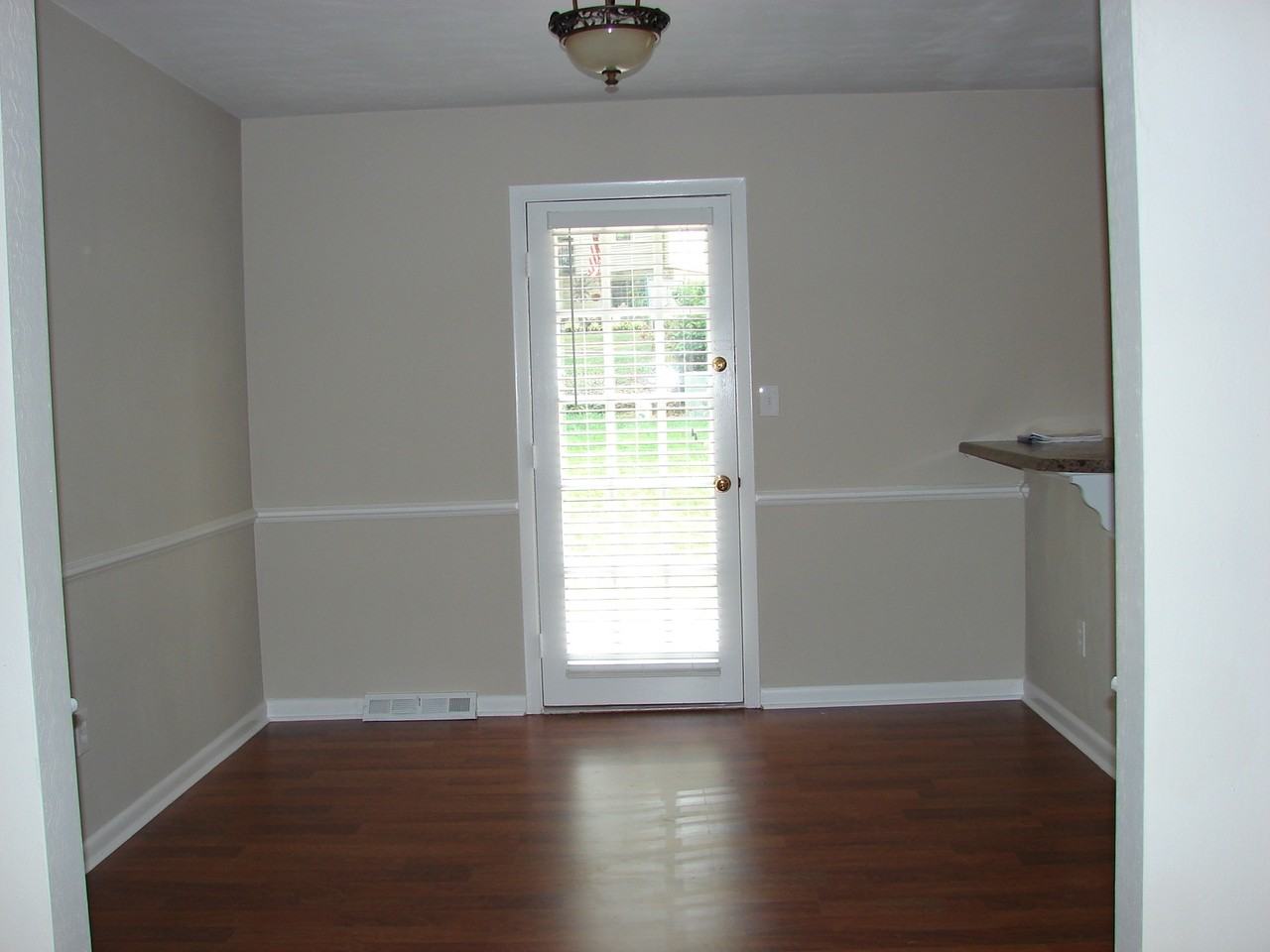 3810 Vauxhall Rd - Photo 3 of 10