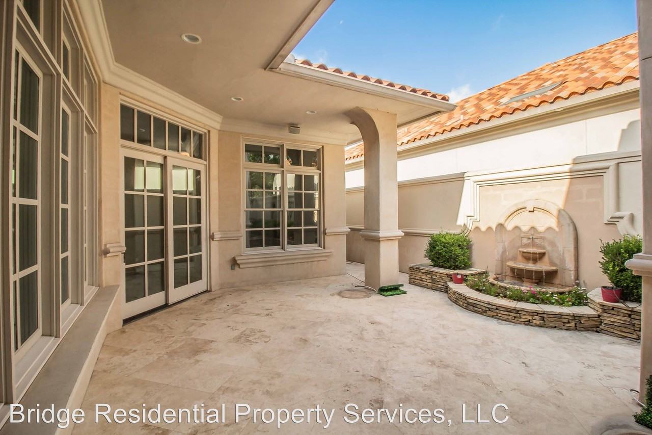 422 Wyndham Crest - Photo 3 of 32