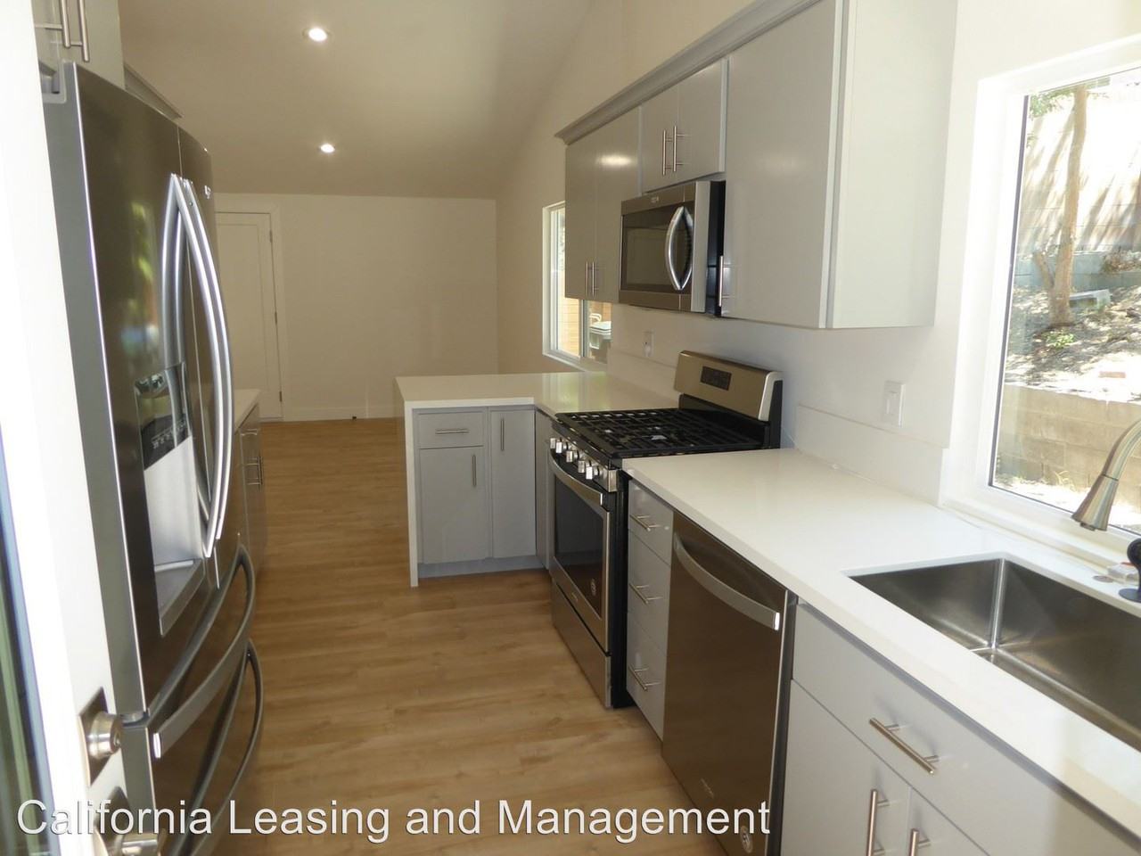 28106 Tambora Dr - Photo 2 of 14