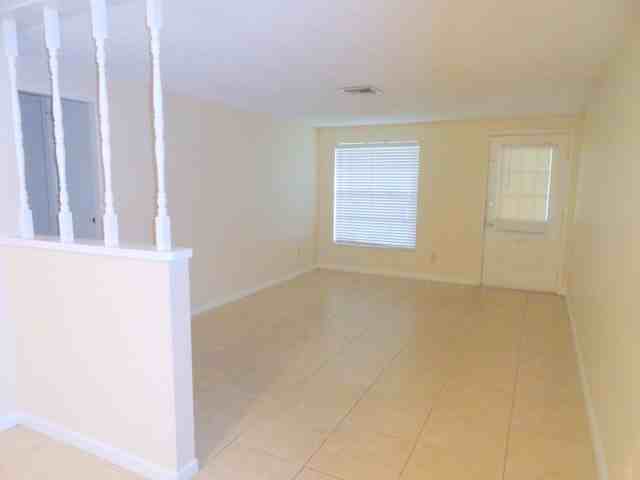 16141 Foxfire Dr - Photo 2 of 11