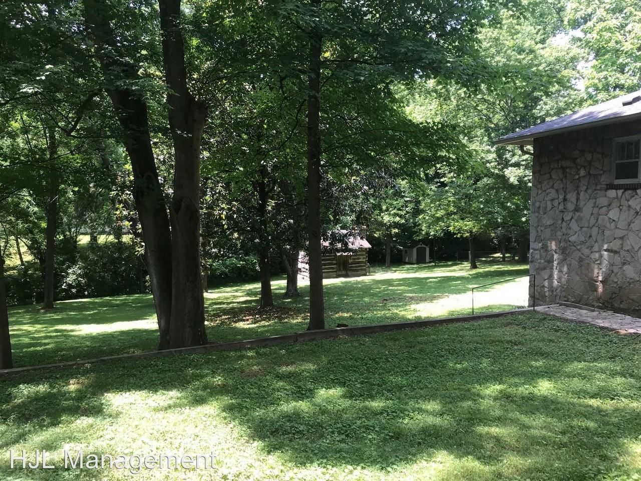 222 McGavock Pk - Photo 2 of 2