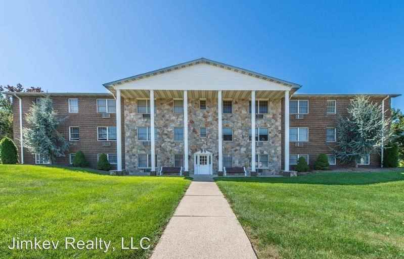 37 East Main Street - Photo 2 of 29