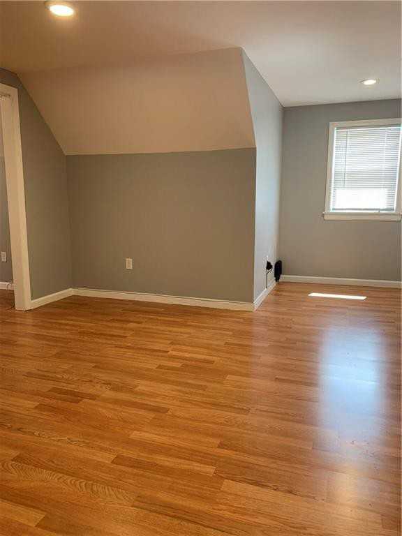133 Franklin Ave - Photo 2 of 6