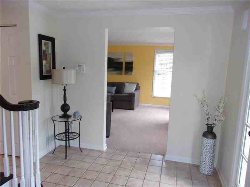 2356 Westgate Dr - Photo 2 of 22